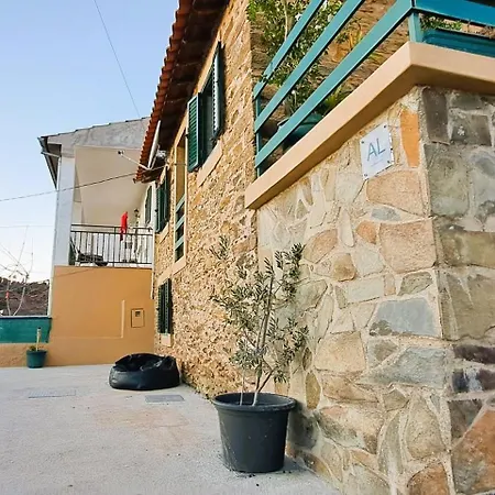 Casa Da Pedra *